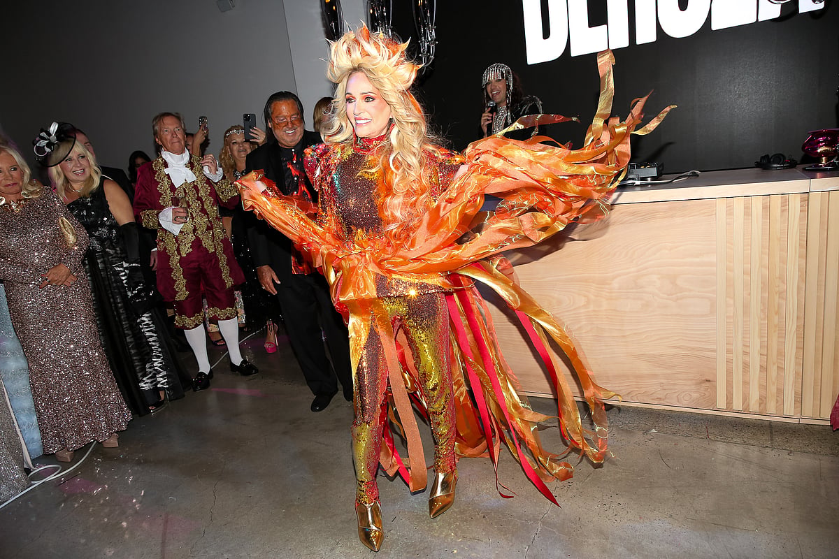 Halloween Extravaganza: 'Midnight at the Met' Dazzles New York