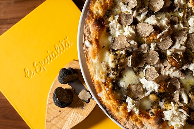 Truffle pizza