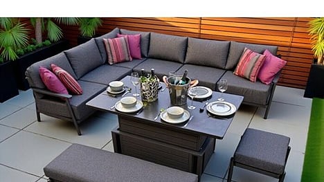 How to Pick Garden Furniture That Will Last Through All Seasons
