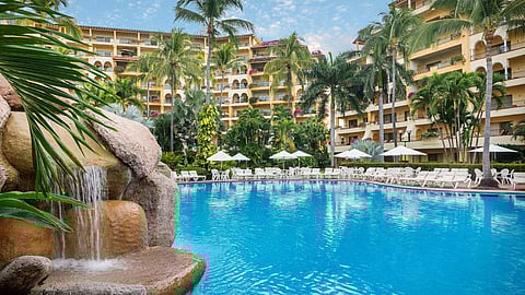 Velas Vallarta Introduces "My First Golf Experience" for Young Guests