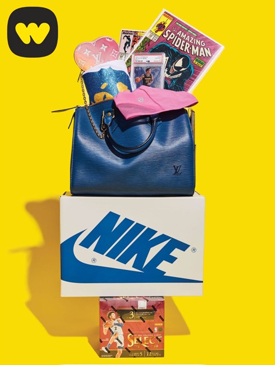 A blue Louis Vuitton Speedy bag in Epi leather