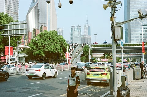 a busy scene on Middle Xizang Road