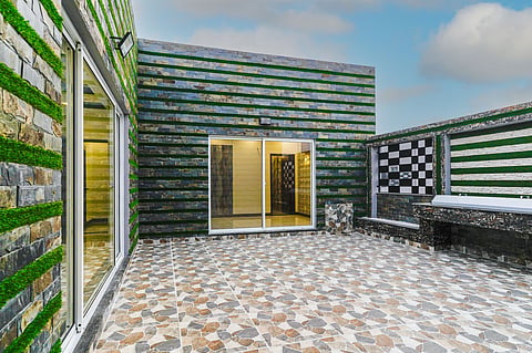 a decorative outdoor tiles floor