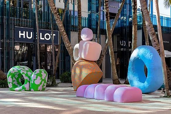 A By Neighborhood Guide for Miami Art Week: Where to Stay, Dine, See and Be Seen