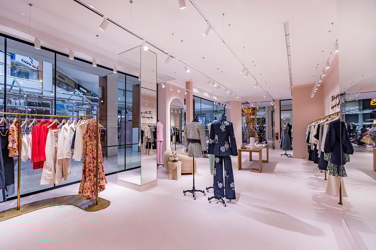 Cinq à Sept Opens Chic Boutique at Aventura Mall in Miami