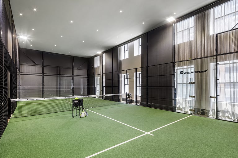 Image showcasing Luxury Tennis Homes: NYC's Elite Residences with Private Courts
