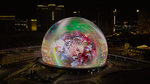 Experience Oz: Venetian Resort's Yellow Brick Road in Las Vegas