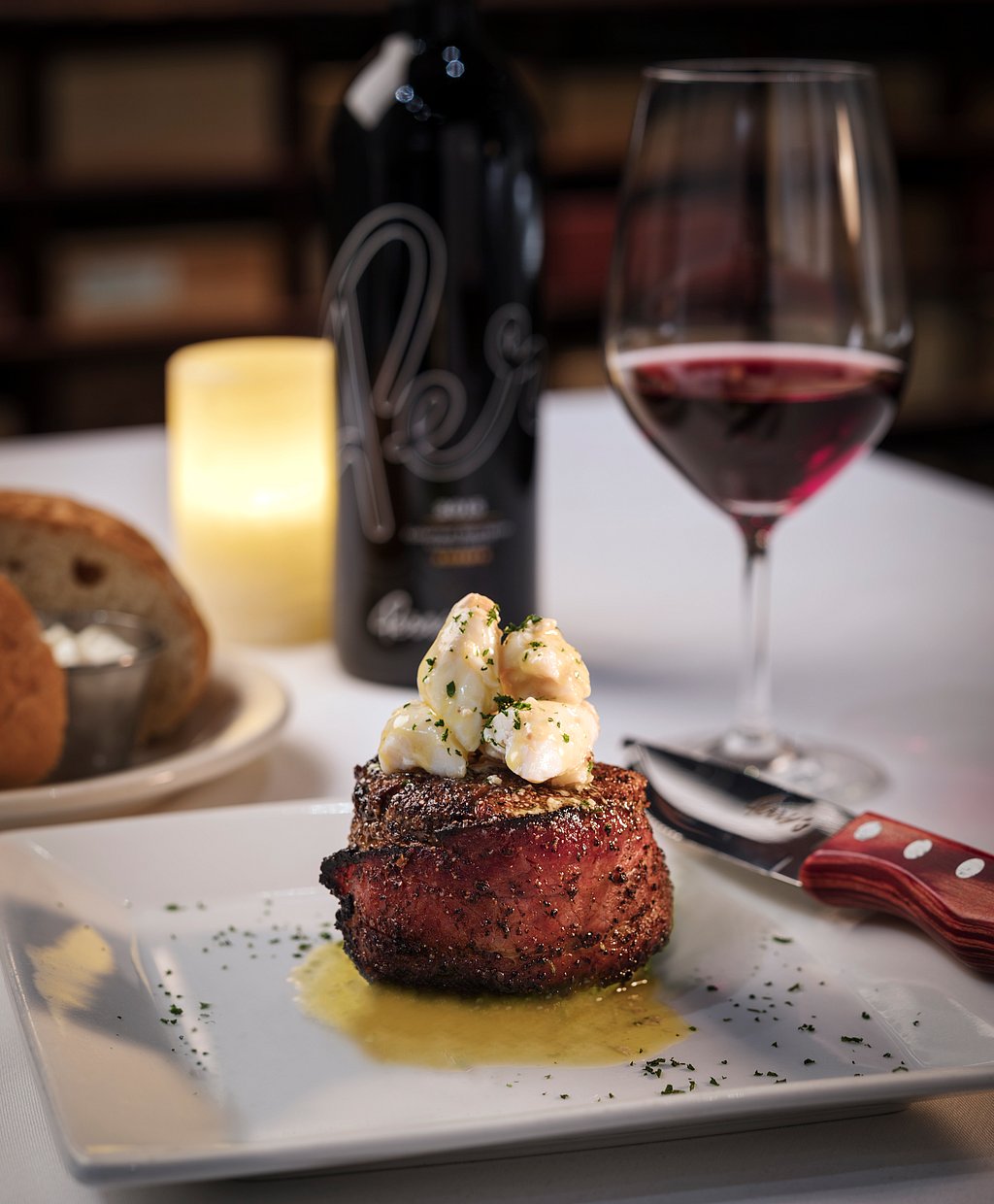 Perry Dallas Holiday Dining in Dallas: From Elegant Dinners to Festive Brunches