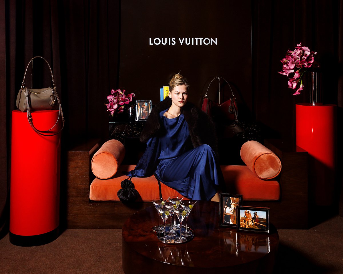 LOUIS VUITTON エセンシャルV ギヨーシュ M64269 OWL0244.jpg?rect=0,313,3600,