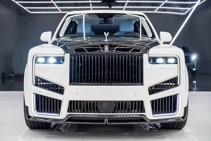 2026 Rolls-Royce Cullinan Mansory Shooting Star Debuts in Miami at