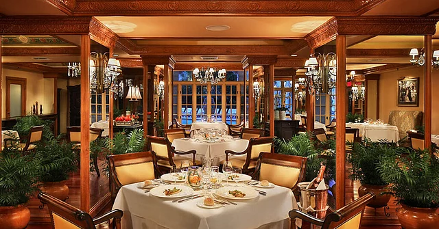 Discover Miamis Finest Dining: Top 10 Luxury Restaurants to Try