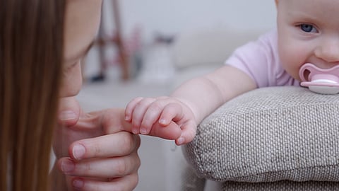 Insändare: Nej, det är inte kvinnors fel att det föds färre barn