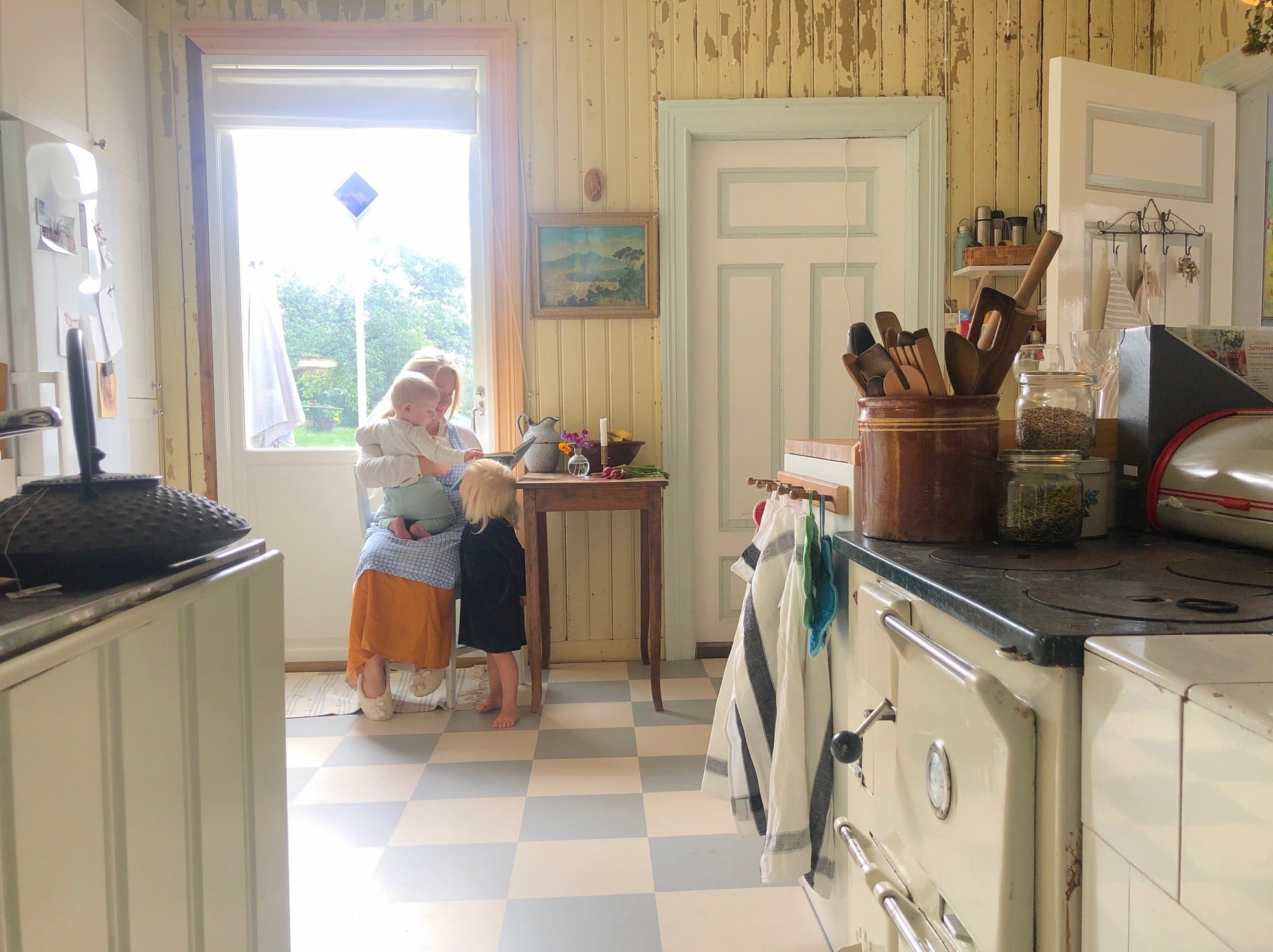 Om kvinnliga journalisters paranoida tvångstankar rörande svenska ...