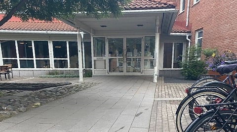 En 17-årig ungdom häktades vid Umeå tingsrätt på fredagen. På tisdagen häktades även en 18-årig man.