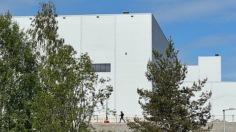 Skatteverket har över 108 miljoner i  fordringar hos Northvolt-bolagen som ligger hos Kronofogden.