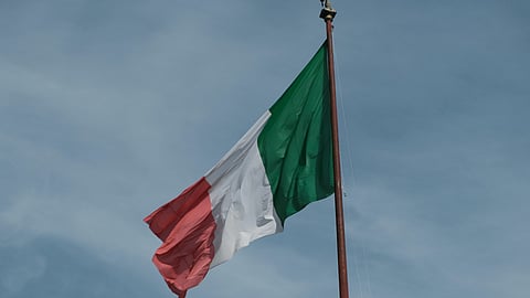 Terrorattentat mot katolsk festival stoppat i Italien – två turkar med automatvapen gripna