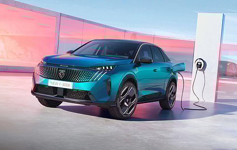 Stellantis-märket Peugeots elbilsmodell e3008.