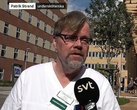 SVT anklagas för mörkläggning – V-ledamot benämndes som "undersköterska"