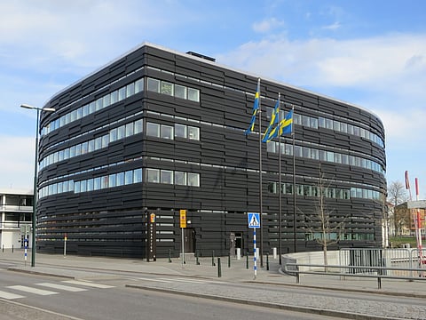 Kommunen vägrade ta emot migranter – fälls för diskriminering