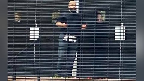 Två personer döda efter attack mot synagoga i Manchester – det här är känt om gärningsmannen