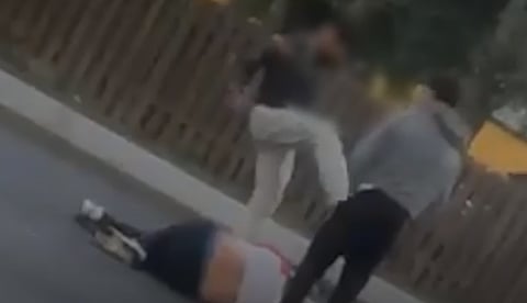 Alex försvarade äldre man – fick lårbenet avsparkat i Uppsala