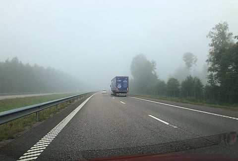 ”Vissa lastbilsförare kan lasta och lossa men bara göra sig förstådda med handgester"