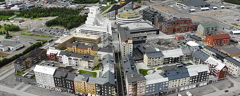 Kirunas nya stadskärna, som fortfarande är under uppbyggnad och byggt enligt gängse populära modell i Sverige med slutna gator dragna i rätlinjigt rutnätsmönster med höga hus och tätt mellan husen.