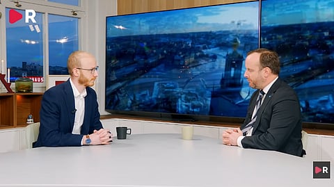 Den nya könstillhörigetslagen måste rivas upp, sa Christian Carlsson när han intervjuades i Riks