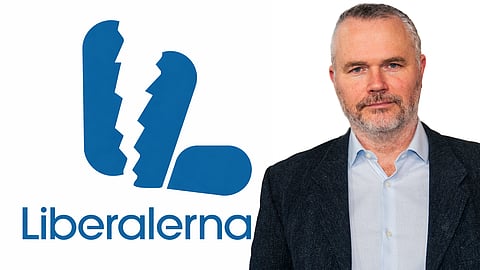 Liberal söndring ger två tydliga block