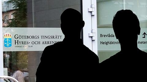Rekordbeslag: 100 handgranater från utlandet stoppade – två män häktade