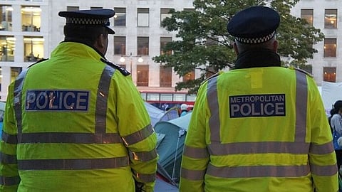 Nu ska engelsk polis åter börja jaga brottslingar istället för att registrera "hatincidenter". 