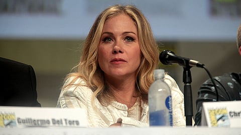 Christina Applegate under Comic Con 2014. 2021 diagnosticerades hon med MS.