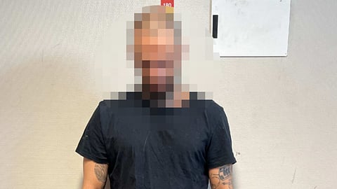 Man åtalas – tvångstatuerade, misshandlade och våldtog småbarnsmamma