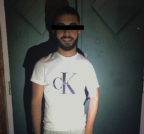 En av de häktade misstänkta gärningsmännen, född 2005, som 2022 dömdes till femtio timmars ungdomstjänst och skadestånd för misshandel. Foto: Polisen