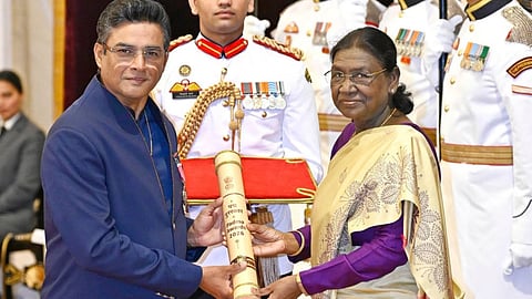 Actor R Madhavan receives the Padma Shri from President Droupadi Murmu