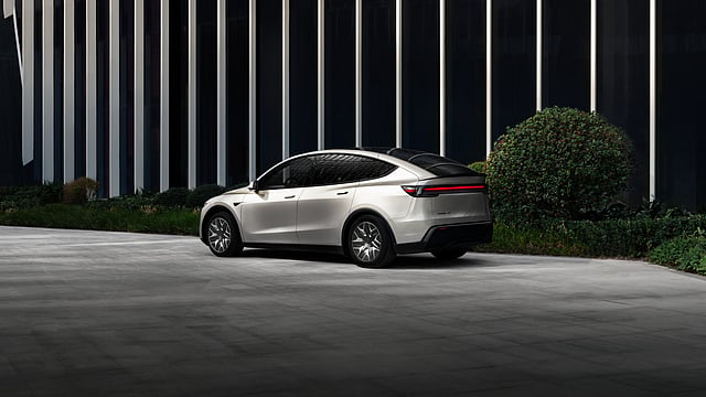 Tesla Model Y L India Launch: Minimalist Luxury EV With Long Range ...