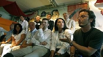 Francúzsko: Sarkozyho opatrenia proti kriminalite mu zvýšili preferencie voličov.