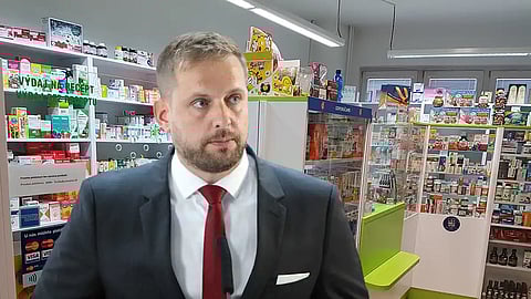 Lieky zadarmo ostanú? Minister a opozícia sa sporia o doplatky.