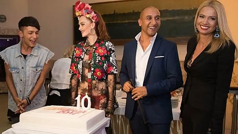 Pozrite si záznam z módnej show Visegrad Roma Designers - Gypsy Fest.