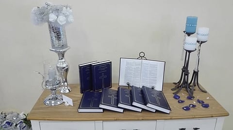 Rómovia majú vlastné dialekty, vo východoslovenskom vyšla Nová zmluva.