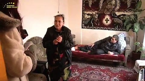 V Užhorodských osadách údajne napadli kukláči Rómov.