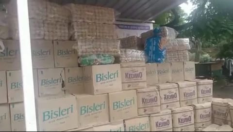 पूरग्रस्तांसाठी मावळातून मदतीचा ओघ... जीवनावश्यक वस्तूंचा ट्रक रवाना