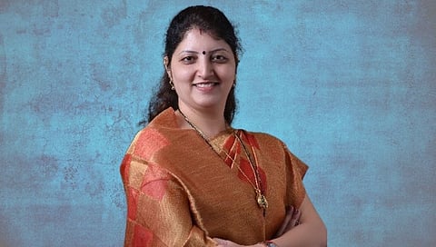 ''चंद्रकांत पाटलांवर करमणूक कर लावावा''