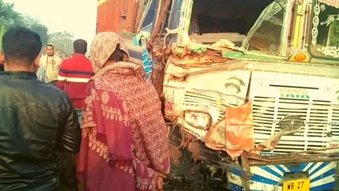 पश्चिम बंगालमधील नादिया येथे झालेल्या अपघातात 18 ठार; अनेक जखमी