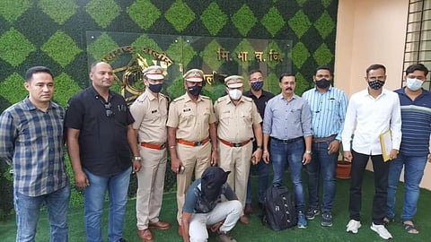 नयानगर पोलिसांची मोठी कारवाई; आरोपीला 8 बंदुका, 8 मॅगझीन आणि 14 काडतुसांसह अटक