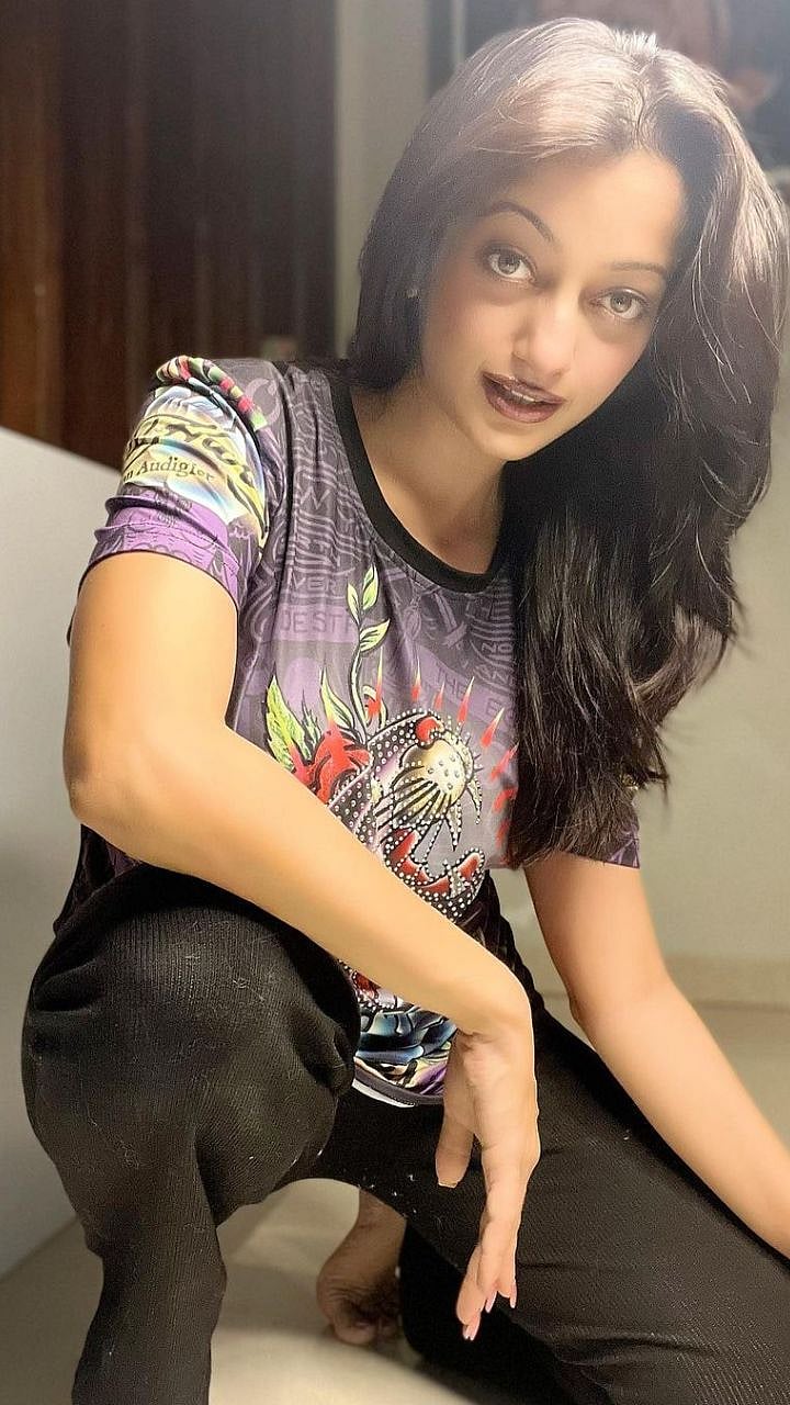 Manasi Naik Latest Photos| तुझ्या नजरेने वणवा पेटला...: manasi naik shares  new photos on instagram