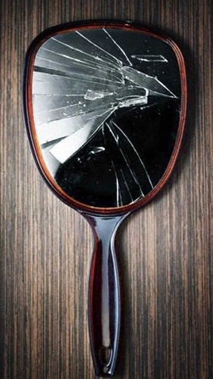 Broken mirror