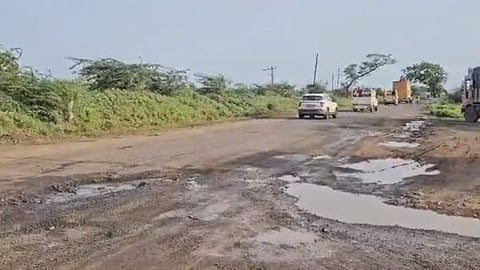 potholes on netrang shewali highway increased number of accident