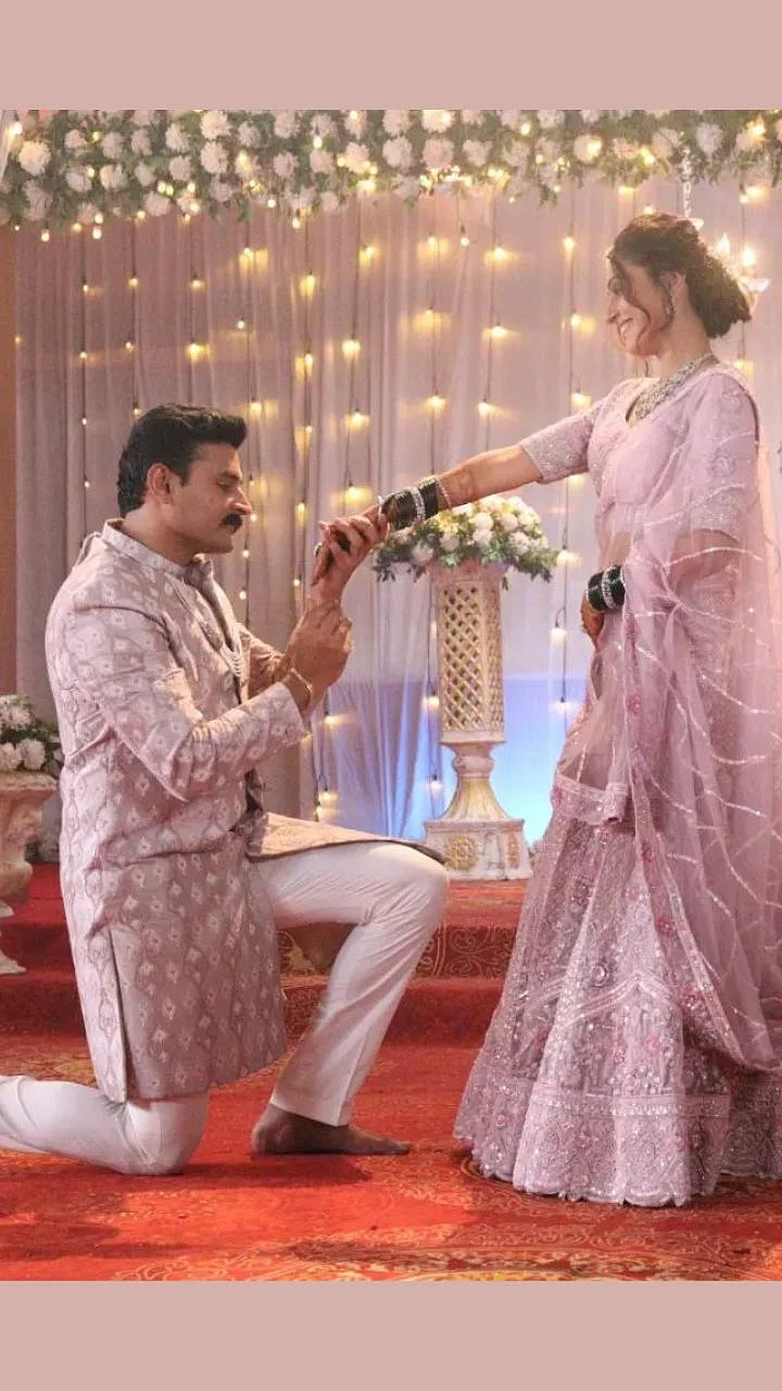 Reshma Shinde-Sumeet Pusavale