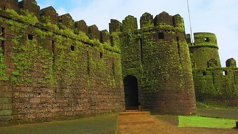 Best Forts In Maharashtra
